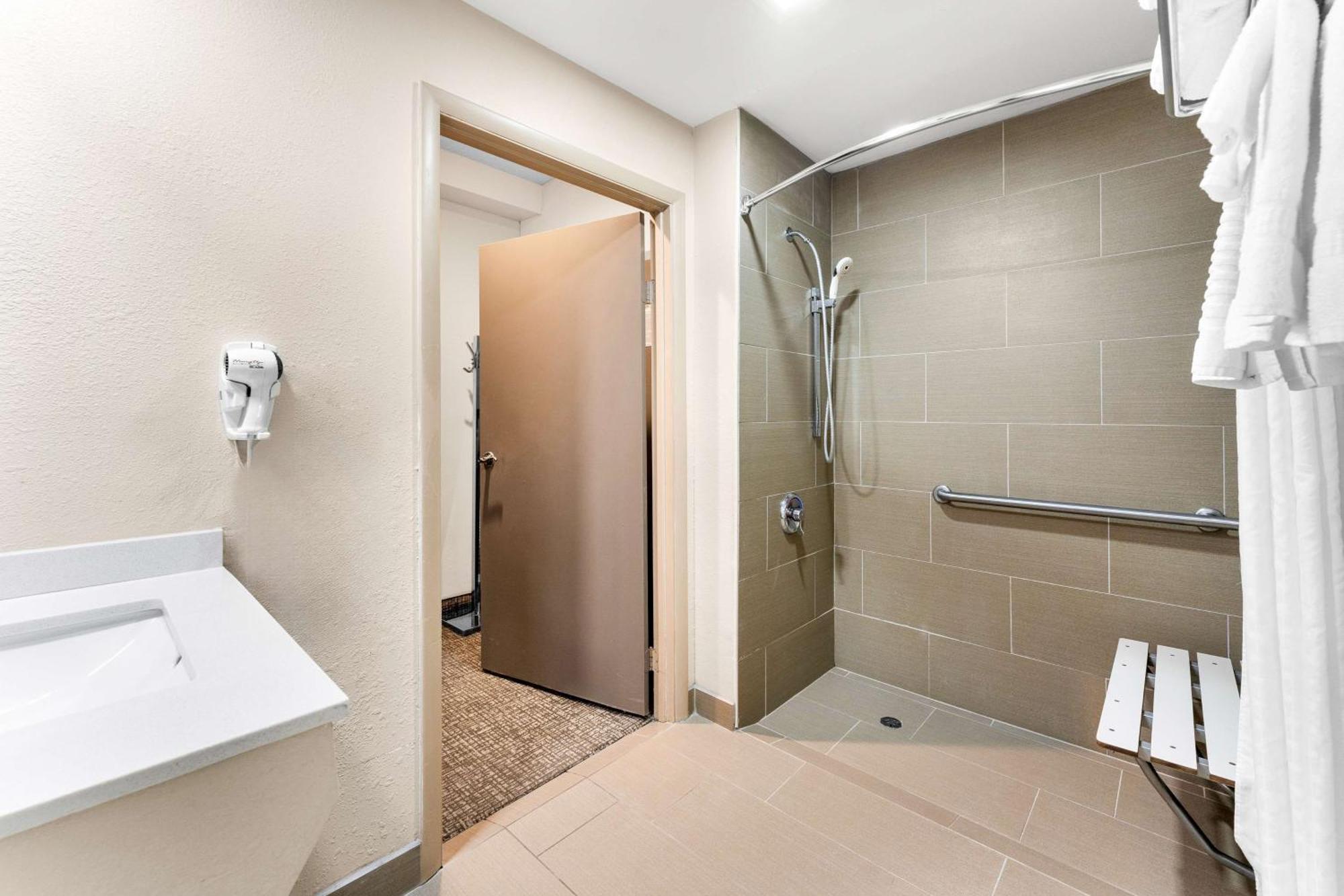 Surestay Plus By Best Western Reading North Eksteriør bilde